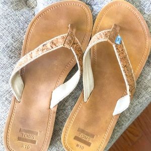 Tom’s Flip Flops- Women’s, Gently Used